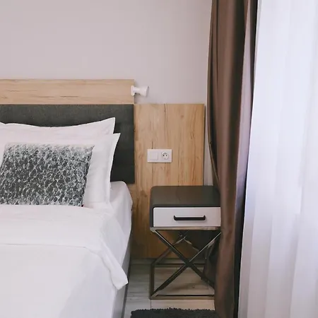 Centre - Two Bedroom Warna